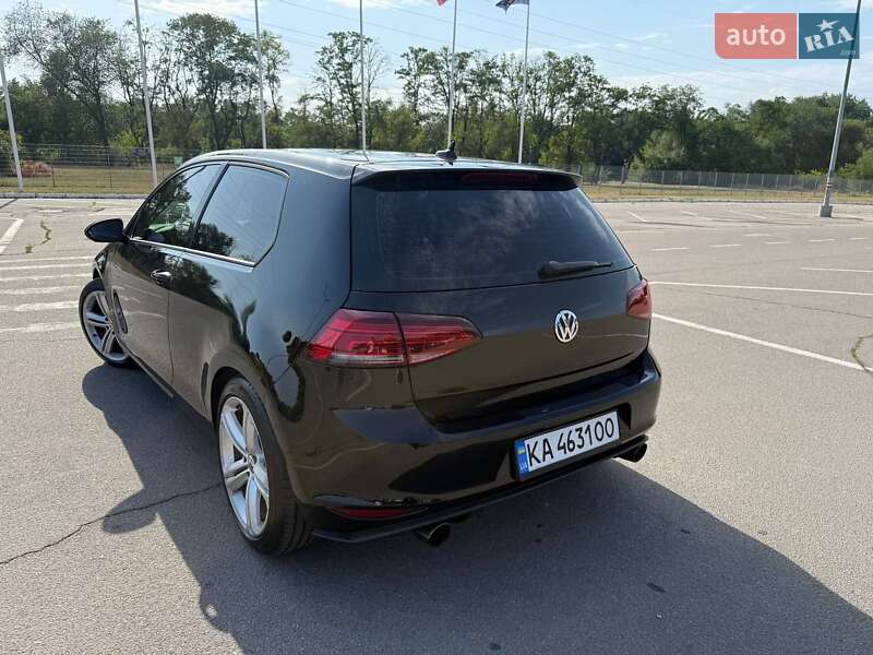 Volkswagen Golf (2014)