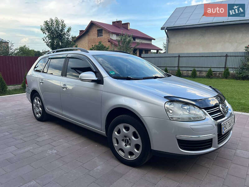 Volkswagen Golf (2008)