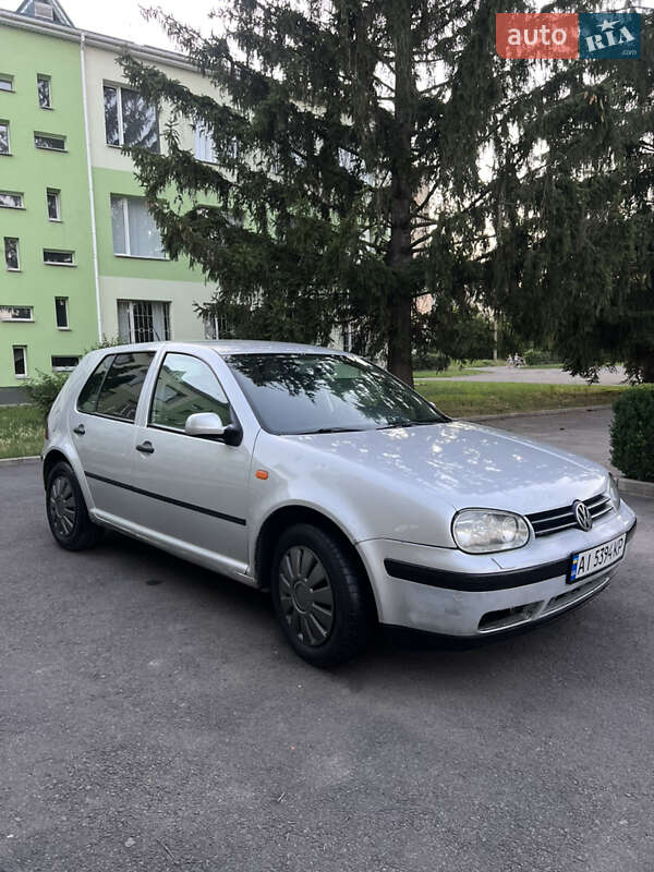 Volkswagen Golf (1998)