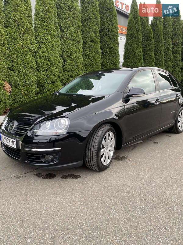 Volkswagen Jetta (2008)