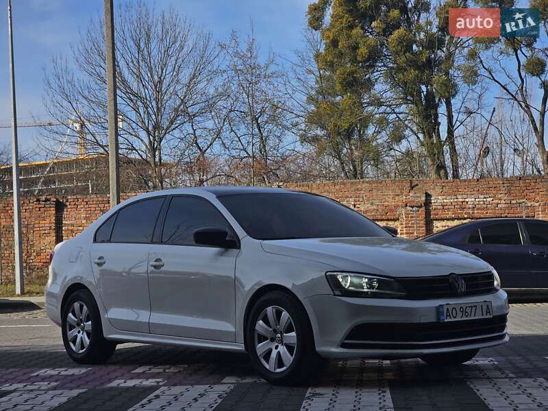 Volkswagen Jetta (2015)