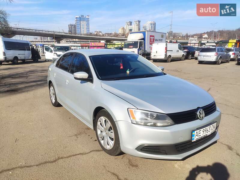 Volkswagen Jetta (2011)