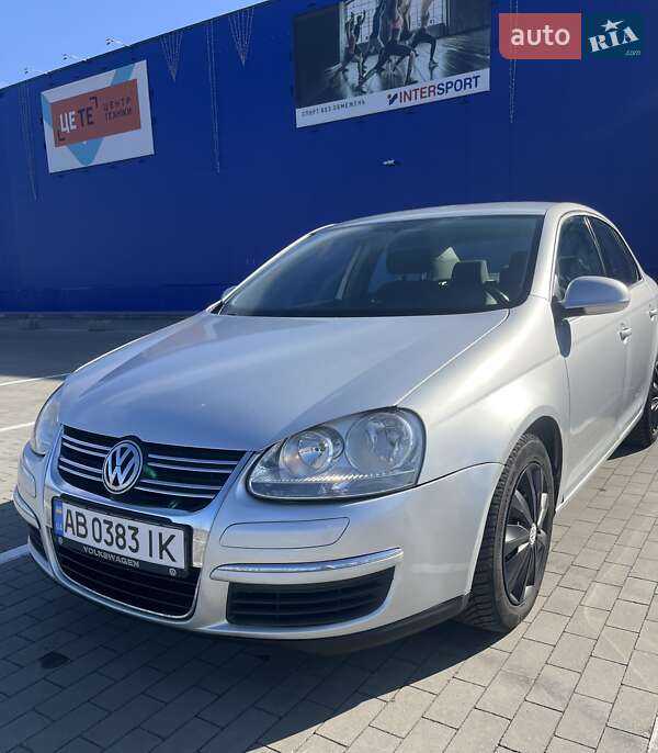 Volkswagen Jetta (2005)