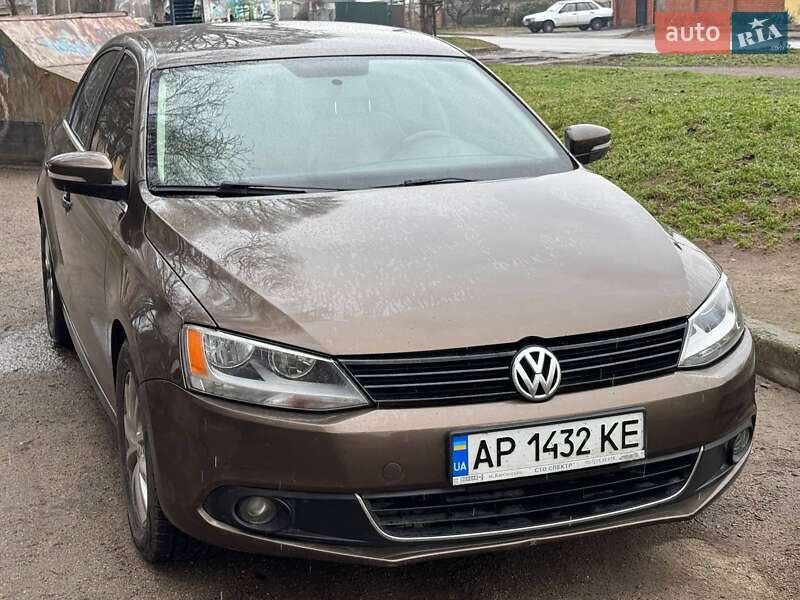 Volkswagen Jetta (2013)