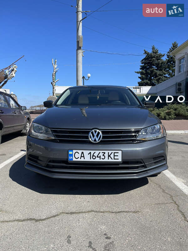 Volkswagen Jetta (2015)