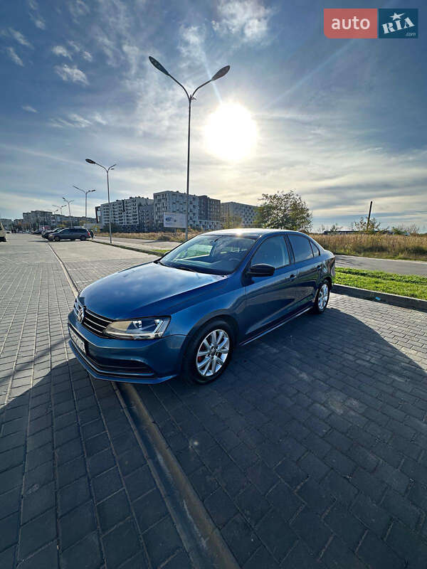 Volkswagen Jetta (2016)