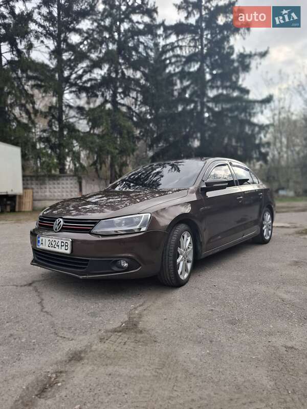 Volkswagen Jetta (2012)
