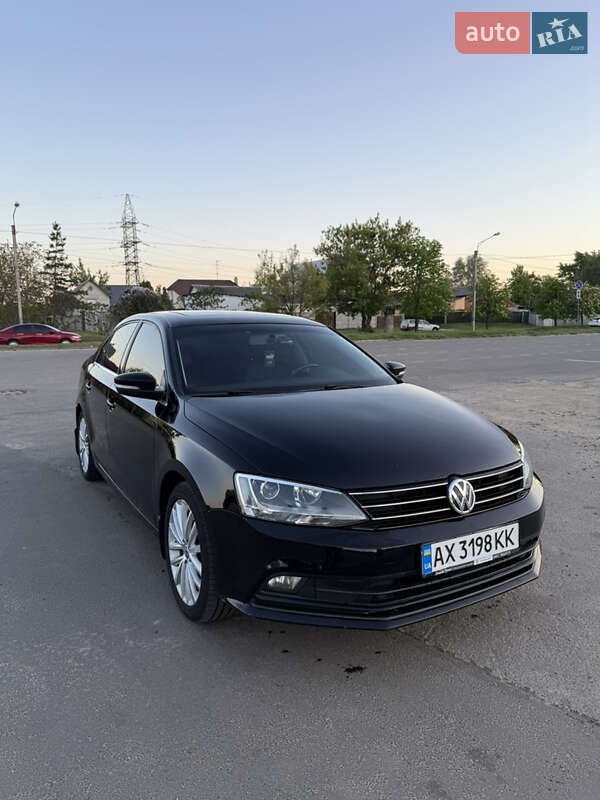 Volkswagen Jetta (2014)