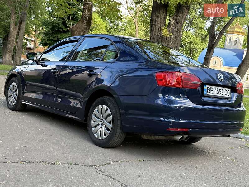 Volkswagen Jetta (2013)