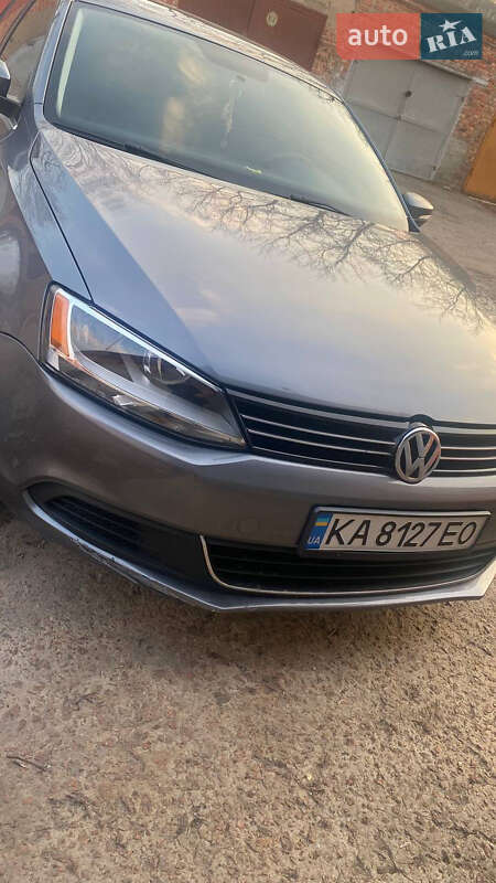 Volkswagen Jetta (2012)