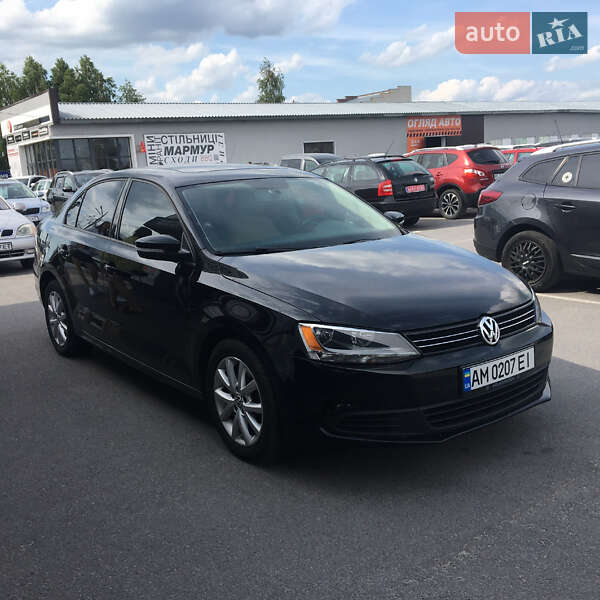 Volkswagen Jetta (2011)