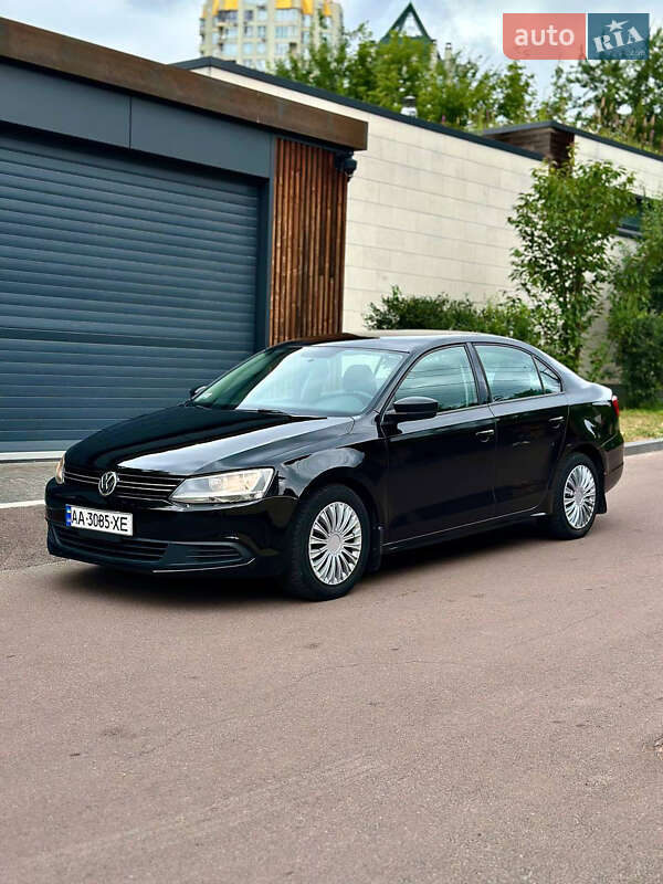 Volkswagen Jetta (2011)