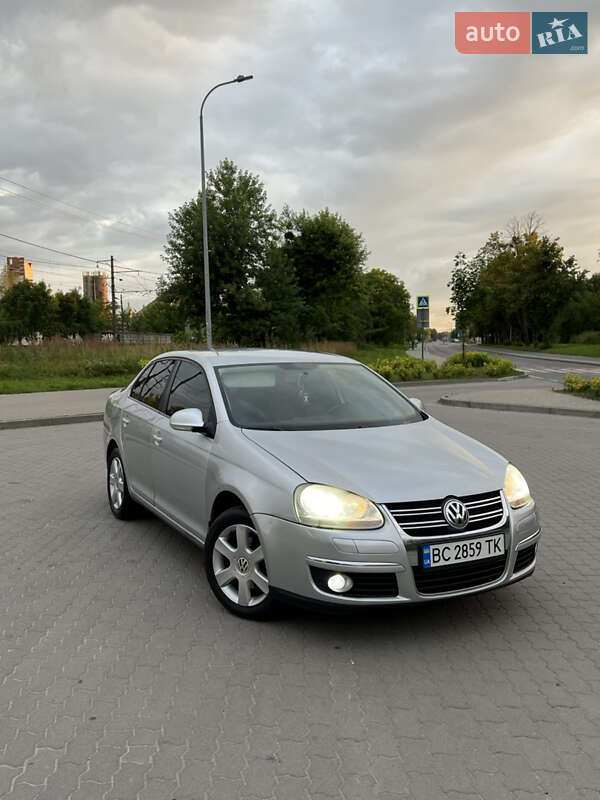 Volkswagen Jetta (2008)
