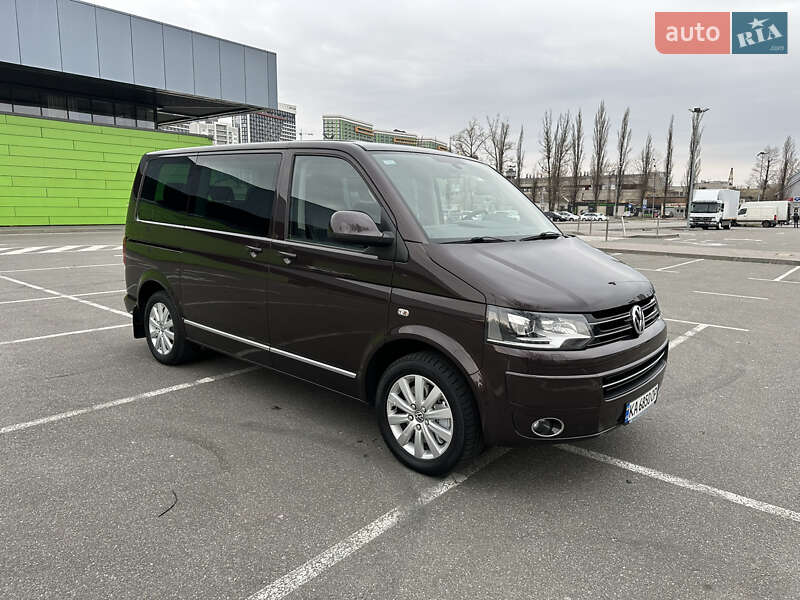 Volkswagen Multivan (2012)