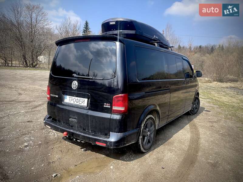 Volkswagen Multivan (2010)