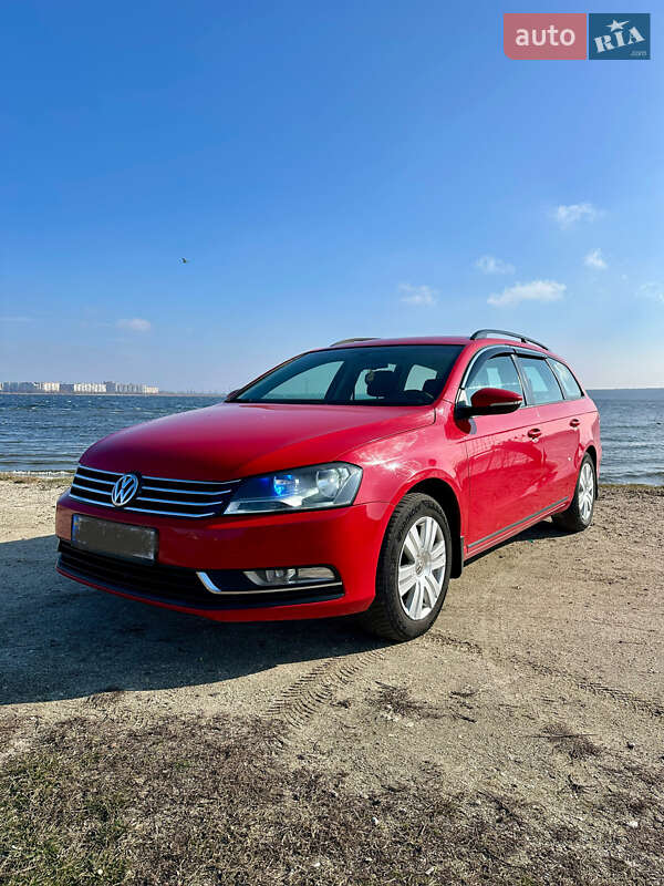 Volkswagen Passat (2011)