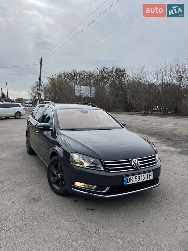 Volkswagen Passat (2012)