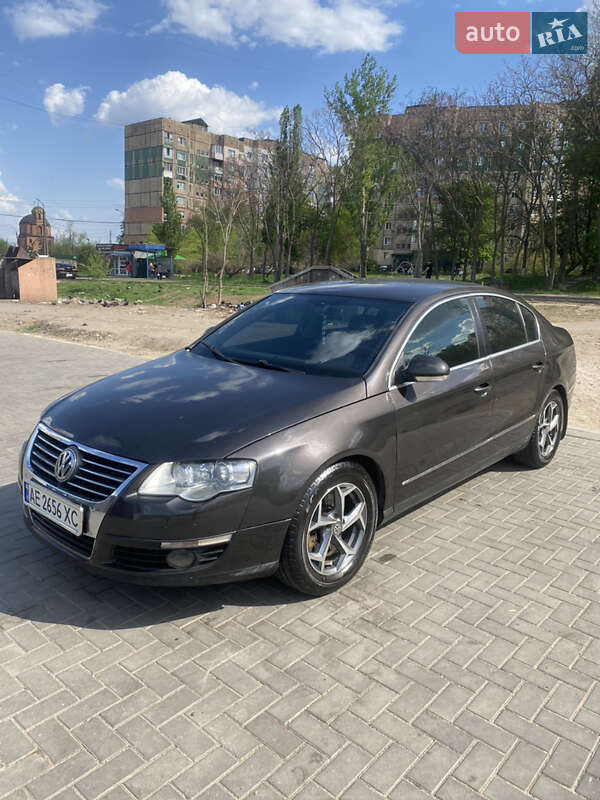 Volkswagen Passat (2005)