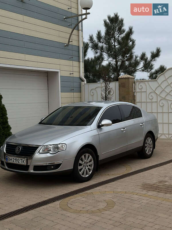 Volkswagen Passat (2010)
