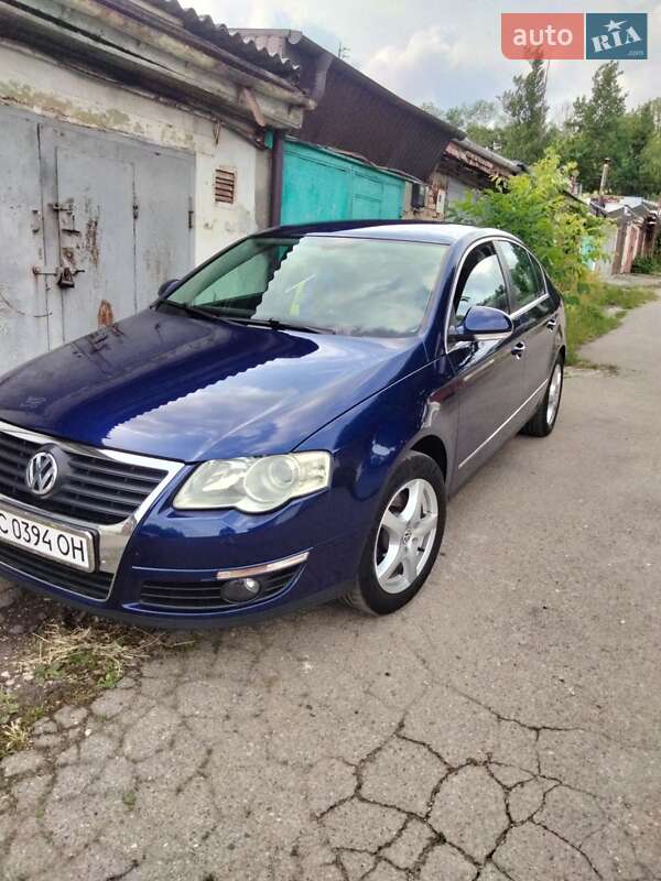 Volkswagen Passat (2005)