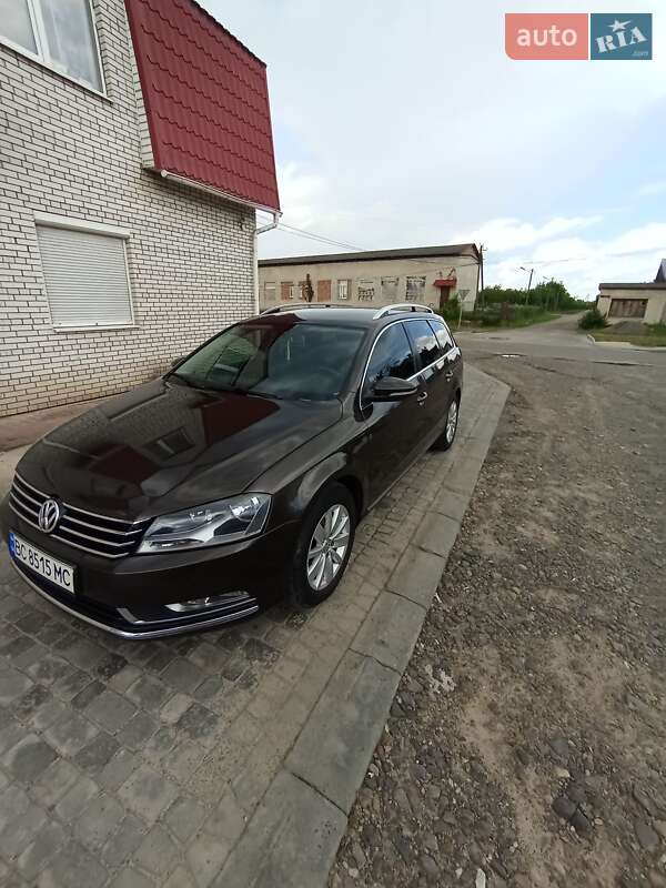 Volkswagen Passat (2012)