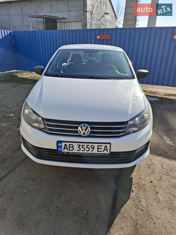 Volkswagen Polo (2015)