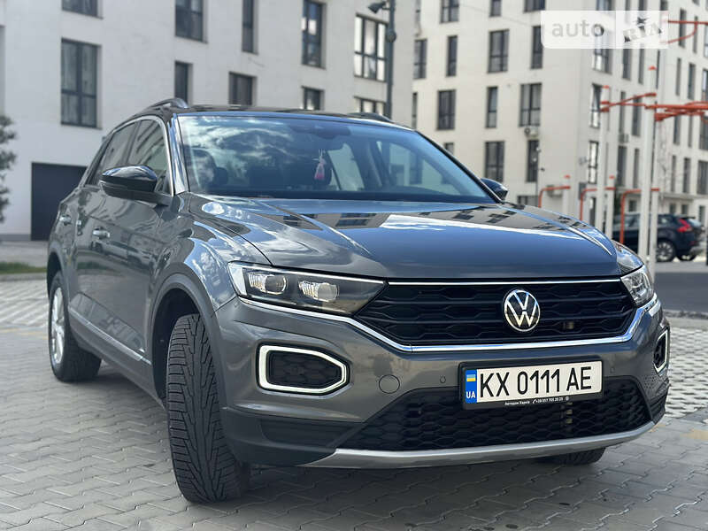 Volkswagen T-roc (2021)