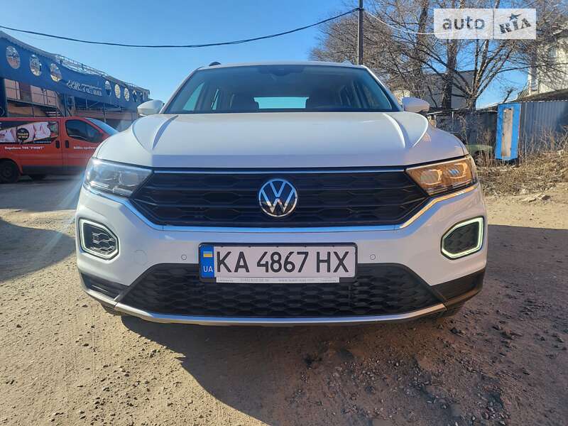 Volkswagen T-roc (2021)