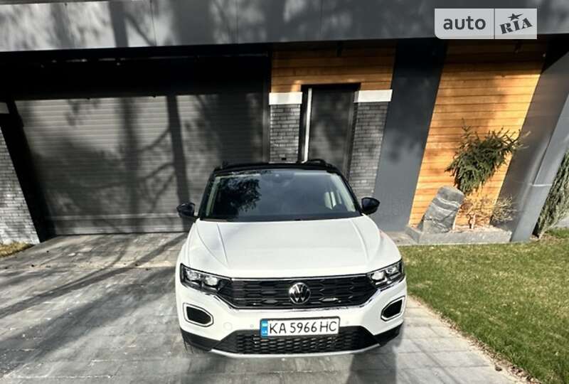 Volkswagen T-roc (2021)