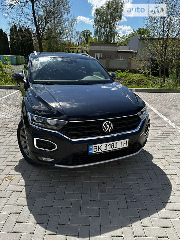 Volkswagen T-roc (2021)