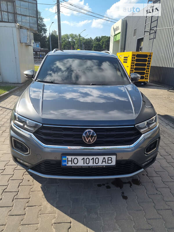 Volkswagen T-roc (2021)