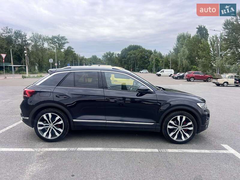 Volkswagen T-roc (2017)