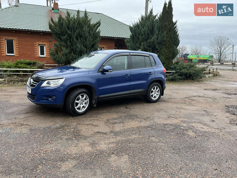 Volkswagen Tiguan (2011)