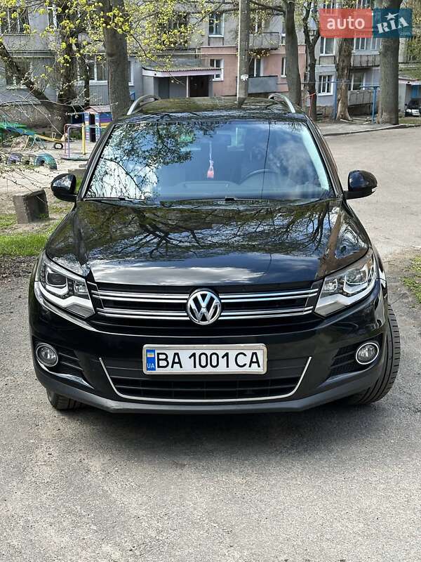 Volkswagen Tiguan (2012)
