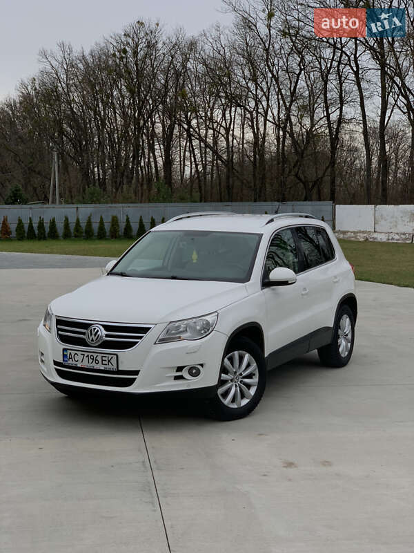 Volkswagen Tiguan (2011)