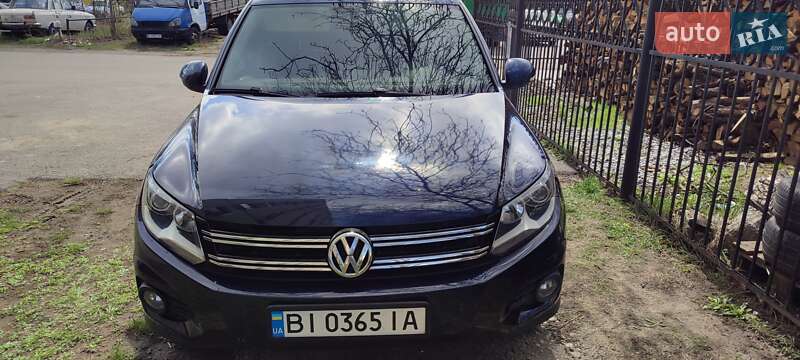 Volkswagen Tiguan (2012)