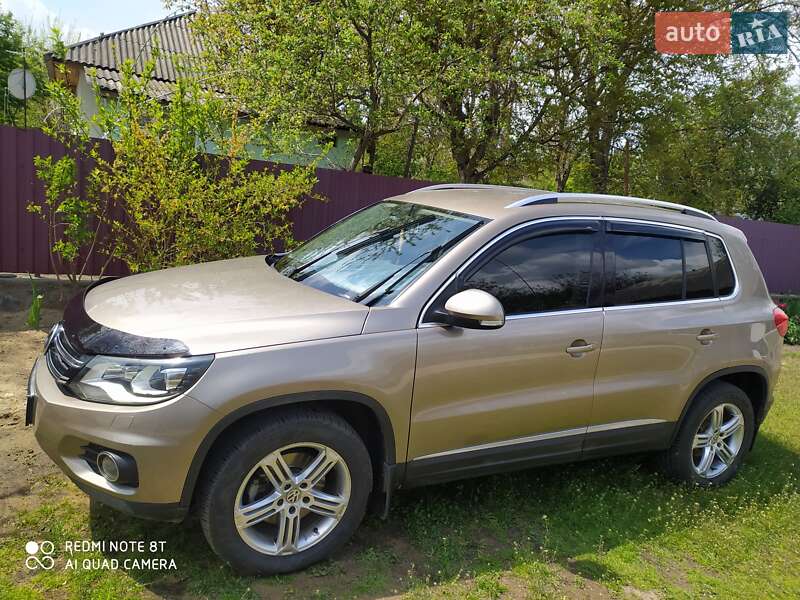 Volkswagen Tiguan (2012)