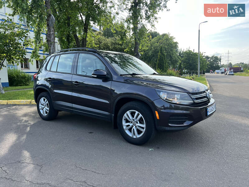 Volkswagen Tiguan (2015)