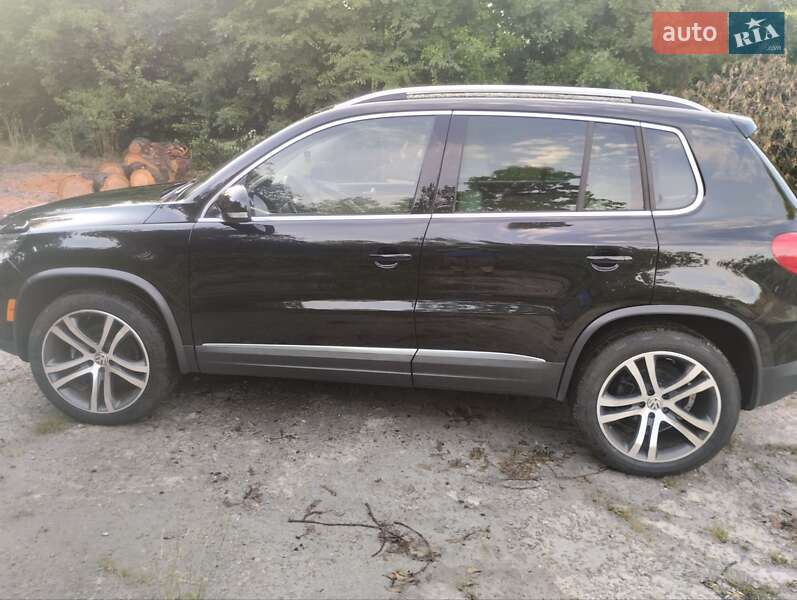 Volkswagen Tiguan (2017)