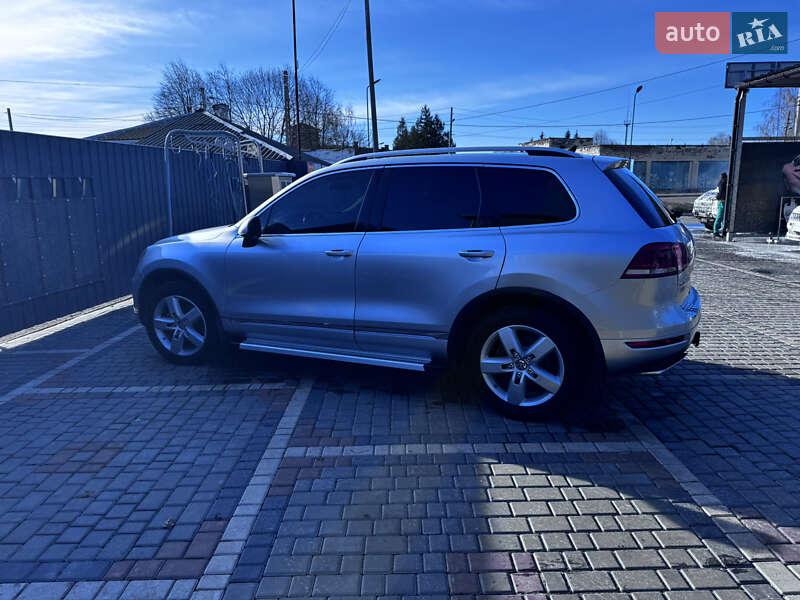 Volkswagen Touareg (2011)