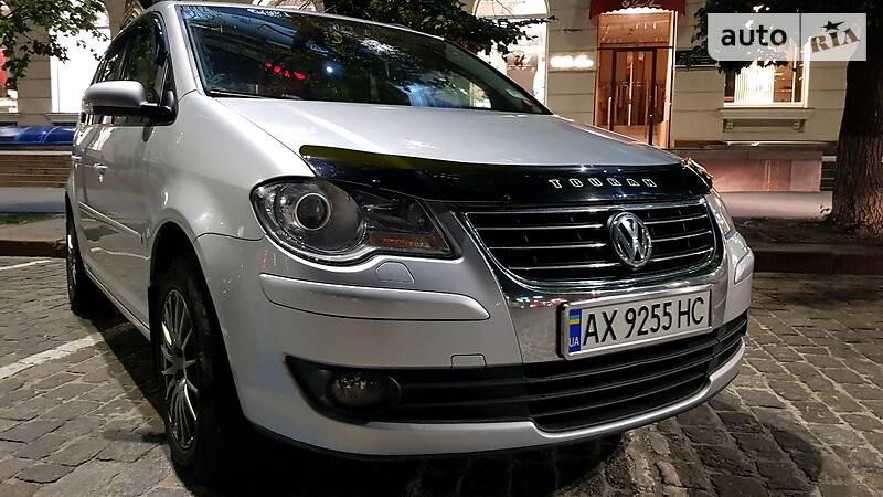 Volkswagen Touran (2008)