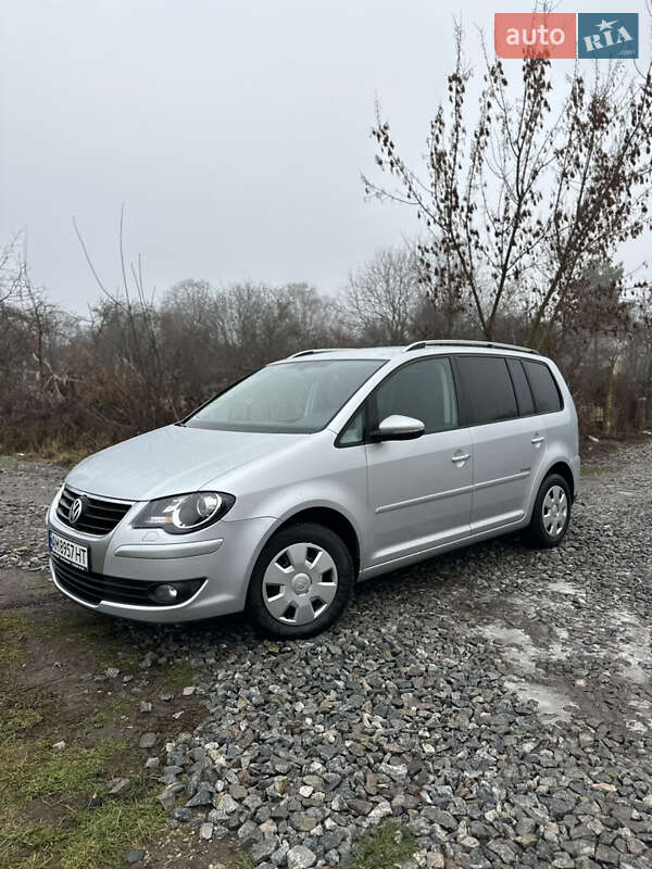 Volkswagen Touran (2009)