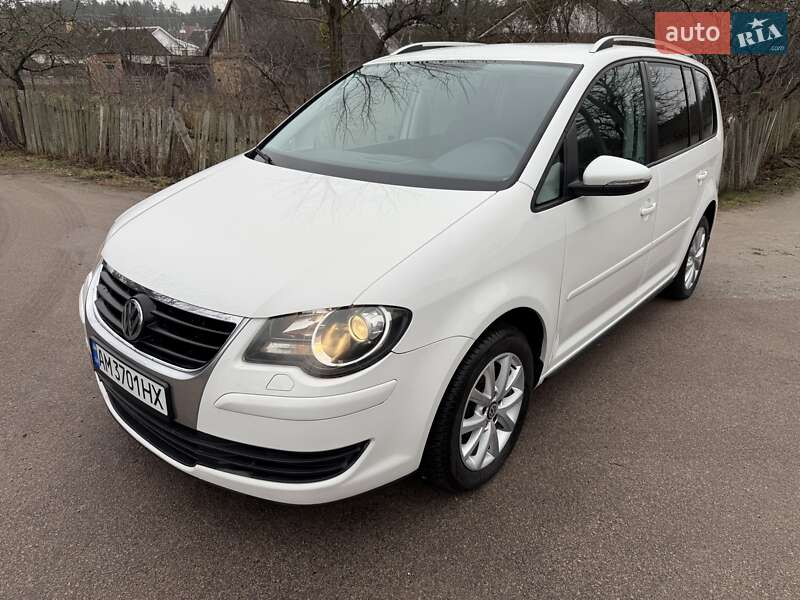 Volkswagen Touran (2010)