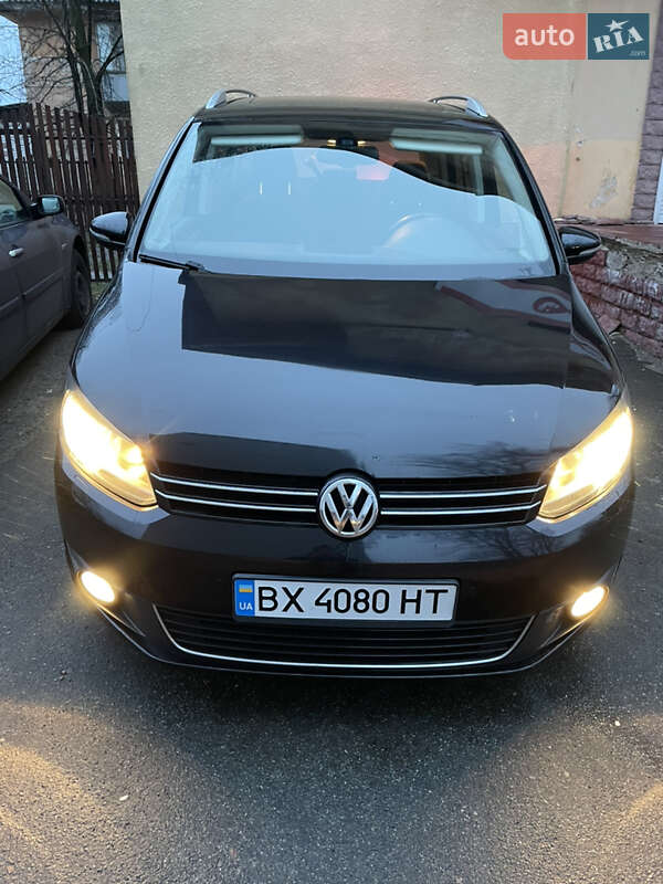 Volkswagen Touran (2011)