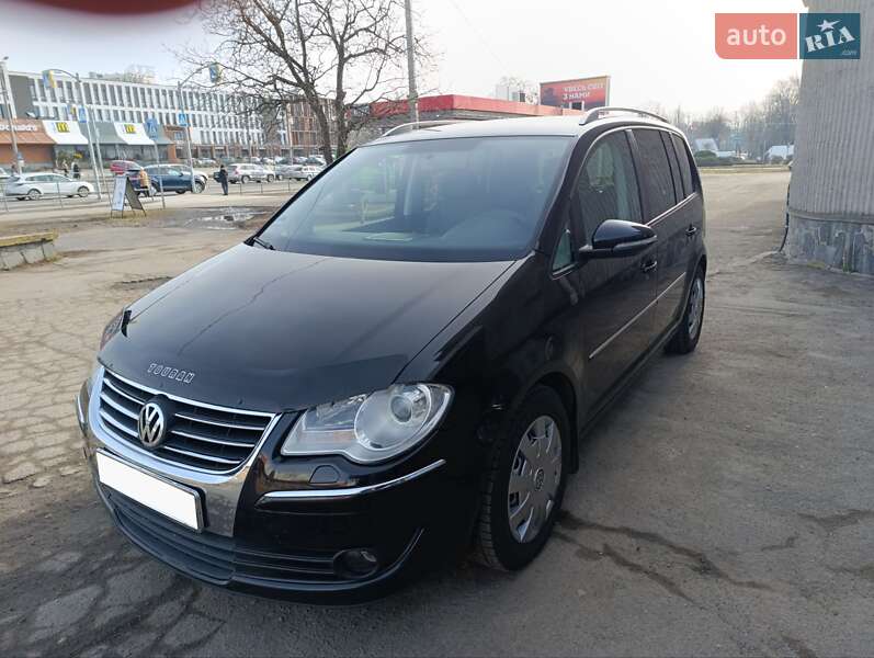 Volkswagen Touran (2009)