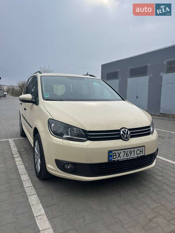 Volkswagen Touran (2012)