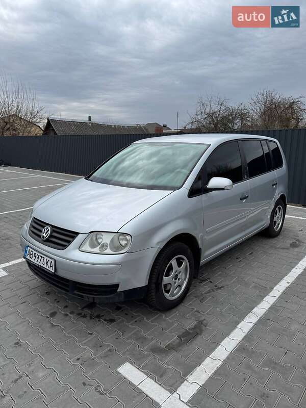 Volkswagen Touran (2005)