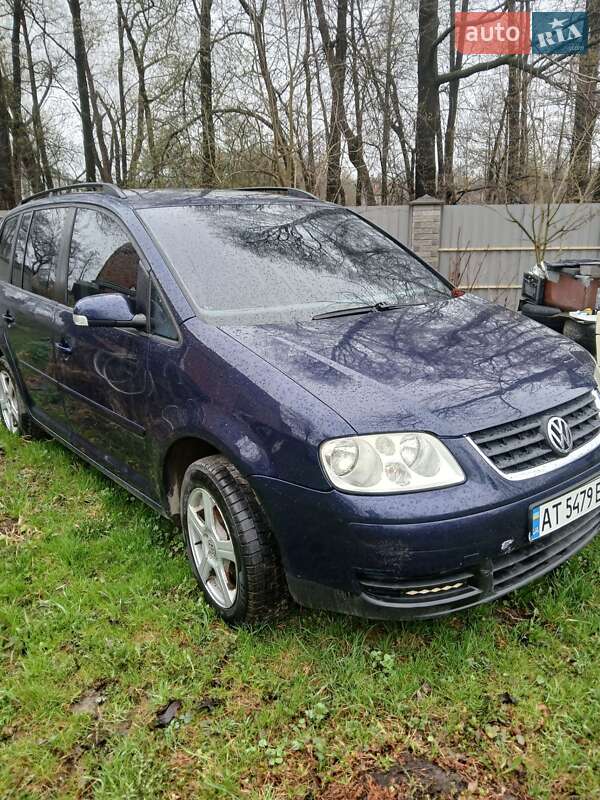 Volkswagen Touran (2003)