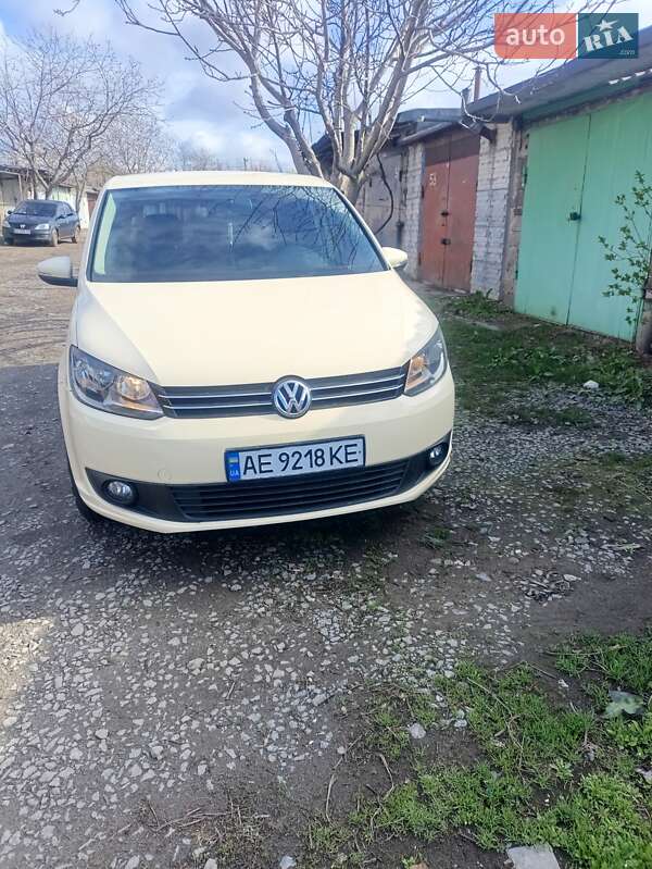 Volkswagen Touran (2013)