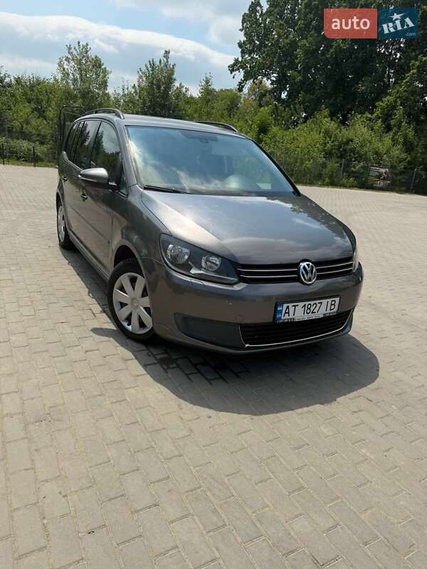 Volkswagen Touran (2011)